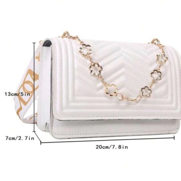 White Mini Chevron Chain Decor Square Purse Crossbody Bag Sz Small NWOT - Picture 7 of 7